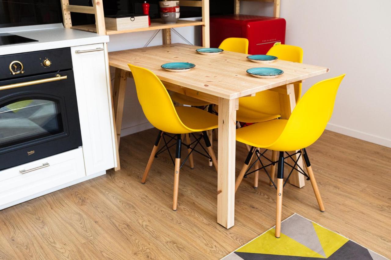 Apartment Colorful & Cozy